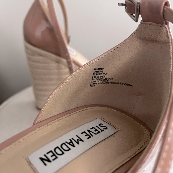 Steve Madden Wedges in natural pink colour - Picture 2 of 4